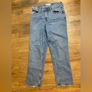 Abercrombie and Fitch Jeans The Straight Mid Rise Curve Love